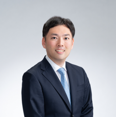 実方　歩